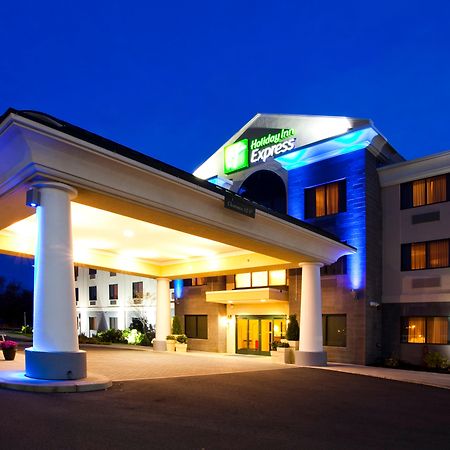 Holiday Inn Express Syracuse Airport By Ihg North Syracuse Exterior photo