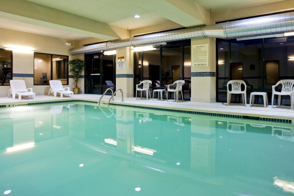 Holiday Inn Express Syracuse Airport By Ihg North Syracuse Exterior photo